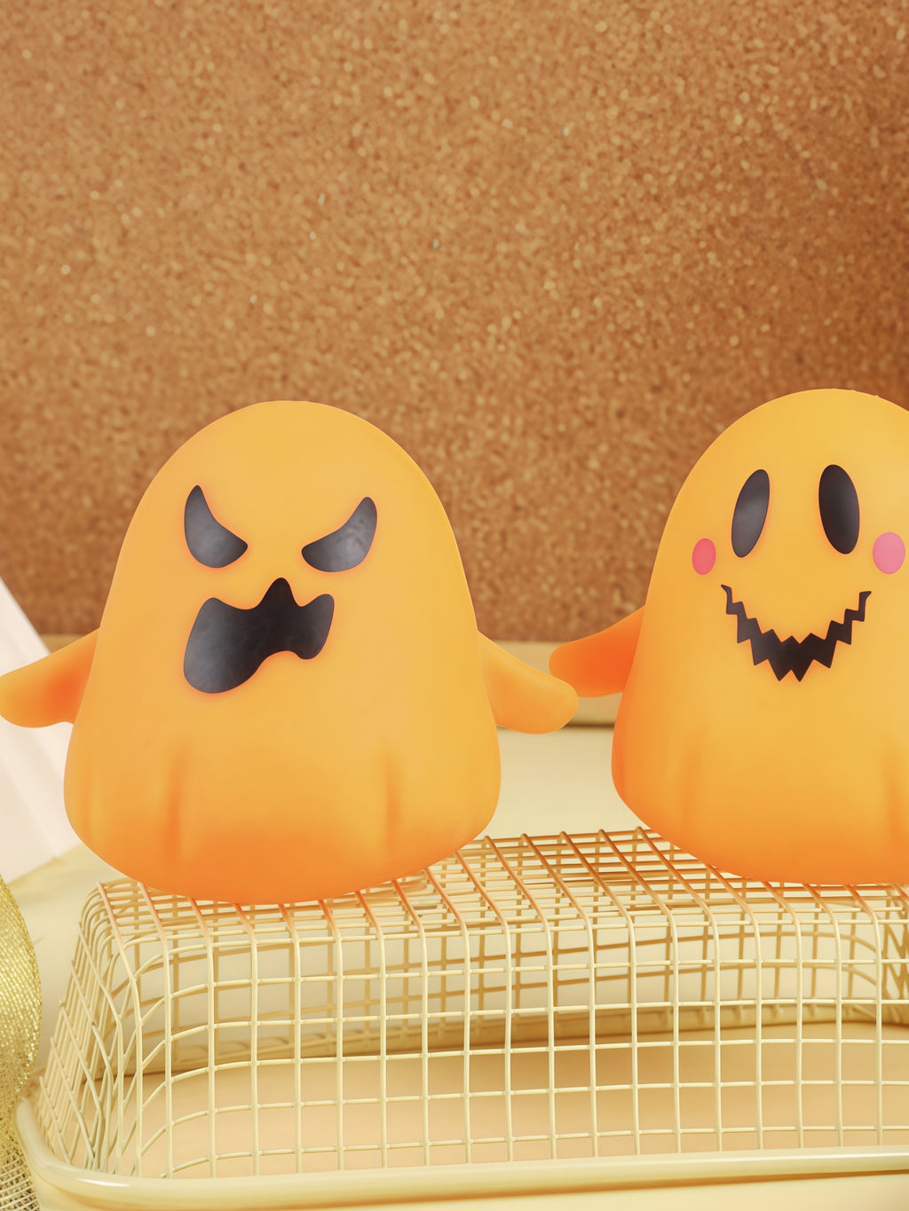 Halloween Squishy Toy – Glowing Ghost